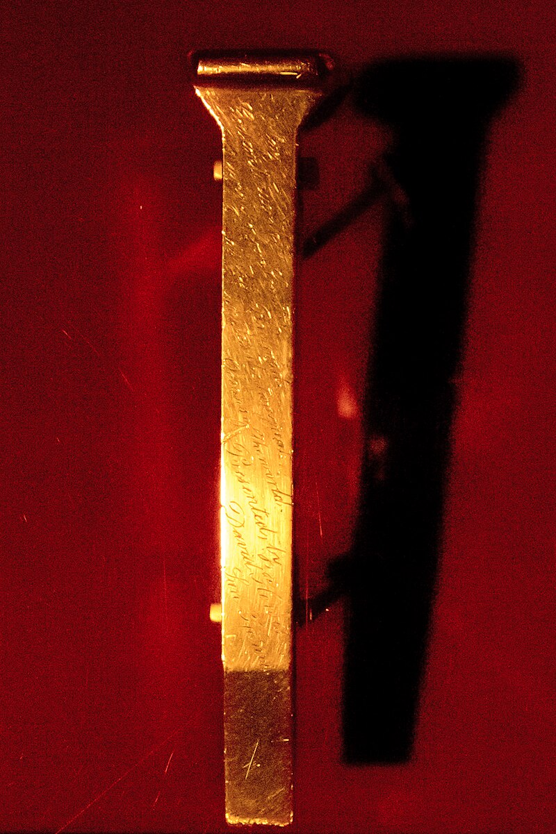 800px-The-Golden-Spike-7Oct2012.jpg