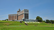 Miniatura para Cavalier Hotel