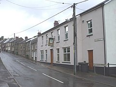 Der Cefn Pennar, Blackberry Place, Cefnpennar - geograph.org.uk - 947417.jpg