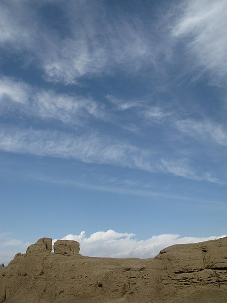 File:The ruined city of Jiao He 交河故城 (8064134404).jpg