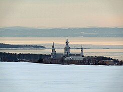 Trois-Pistolesin kirkonkylä