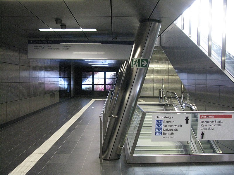 File:U-Bahnhof Benrather Straße in Düsseldorf.jpg