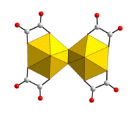 Dimeri di ioni uranilici formati da ponti di perossido in K6(H2O)4[(UO2)2(O2)(C2O4)4]