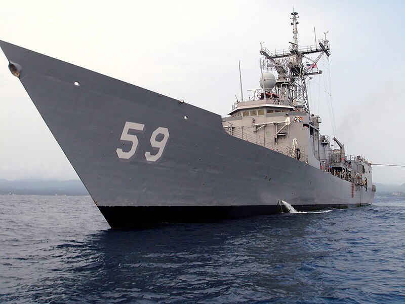 File:US Navy 070306-N-4657D-006 Guided missile frigate USS Kauffman (FFG 59) arrives off the coast of the African island nation of São Tomé and Príncipe to conduct a four-day port visit.jpg