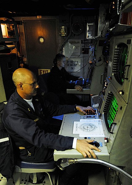 File:US Navy 090616-N-7092S-031 Senior Chief Sonar Technician Surface Anthony Beggs, left, and STG3 Joshua Colantuano monitor data from the tactical towed array sonar aboard the guided-missile frigate USS Kauffman (FFG 59).jpg