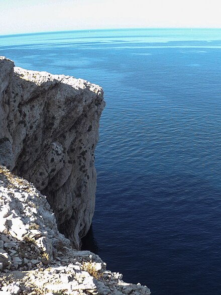 Unije island cliffs