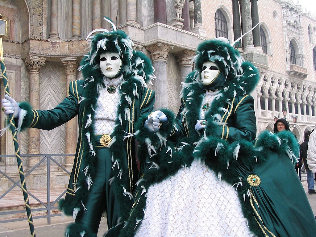 File:Maschere del carnevale di Venezia.jpg - Wikimedia Commons