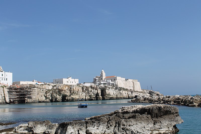 File:Vieste - panoramio (49).jpg