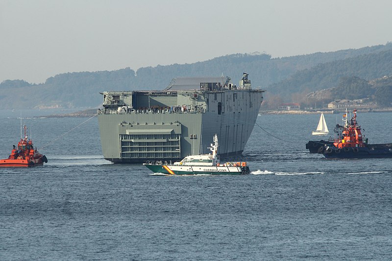 File:Vigo Embarque del portaaviones HMAS Adelaide en la plataforma Blue Marlin (11308209125).jpg