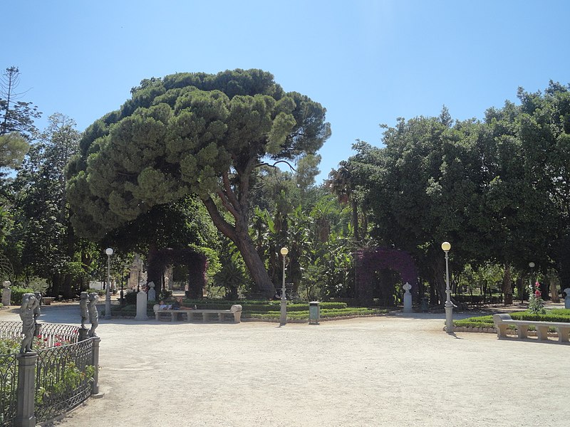 File:Villa Giulia, Palermo, Sicily, Italy (9455653245).jpg