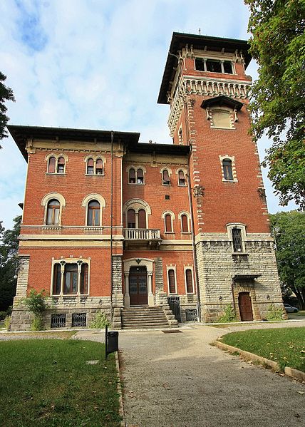 File:Villa Ottolini Tosi , Busto A.jpg