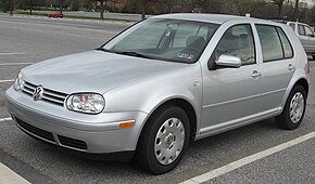 Volkswagen Golf 4 (1997-2003) - отличный вариант.