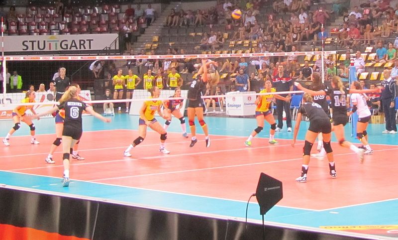 File:Volleyball-Europaliga 2014 Deutschland - Spanien Zuspiel Deutschland.jpg