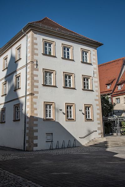 File:Weißenburg in Bayern, Marktplatz 19-20160817-001.jpg