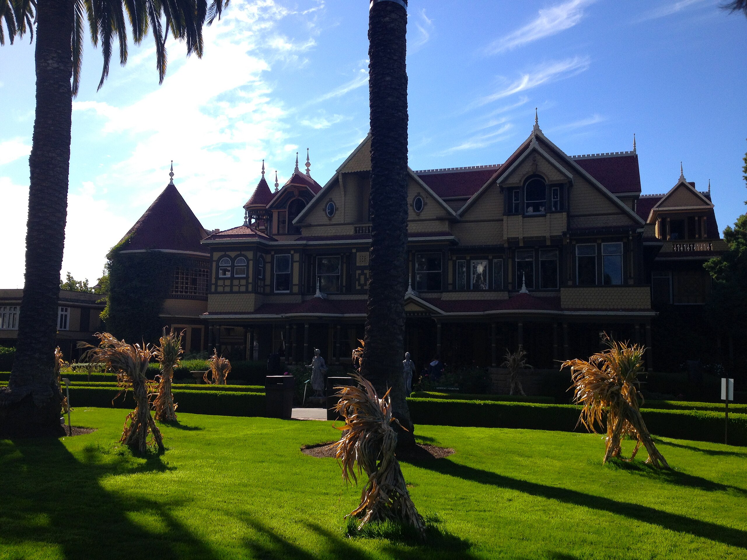 Winchester Mystery House - Wikipedia