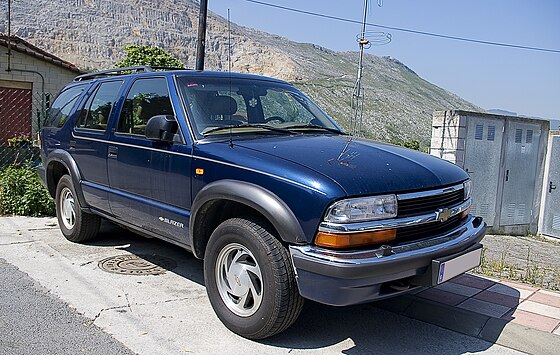 Chevrolet blazer. Chevrolet Blazer 2. Chevrolet Blazer s10 1995. Chevrolet Blazer 2002. Шевроле блейзер 2002г.