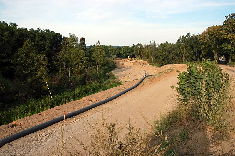 File:2009-08-15-schiffshebewerk-niederfinow-nord-by-RalfR-03.jpg