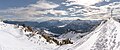 Ausblick vom Hahnenkamm in die benachbarten Ammergauer Alpen