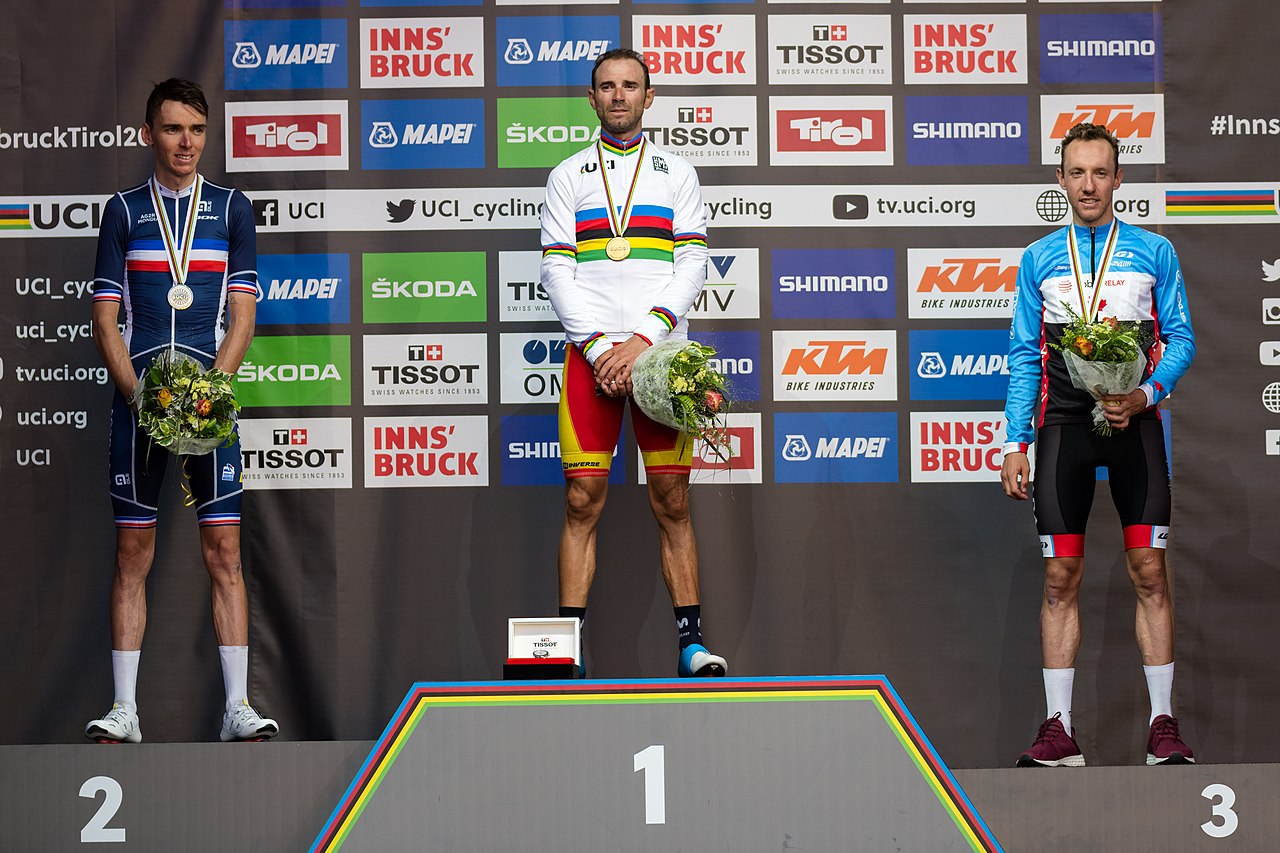 Udgående Information vride Fil:20180930 UCI Road World Championships Innsbruck Men Elite Road Race  Award Ceremony 850 2143.jpg - Wikipedia, den frie encyklopædi
