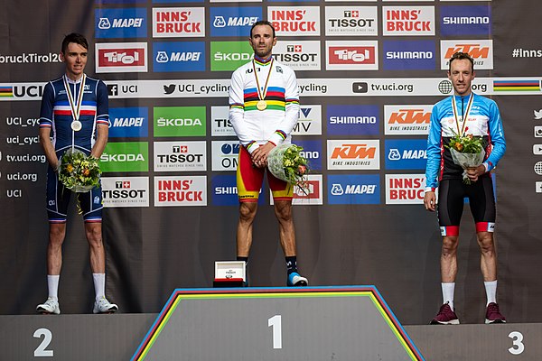 The final podium (from left to right): Romain Bardet (France), Alejandro Valverde (Spain) and Michael Woods (Canada).