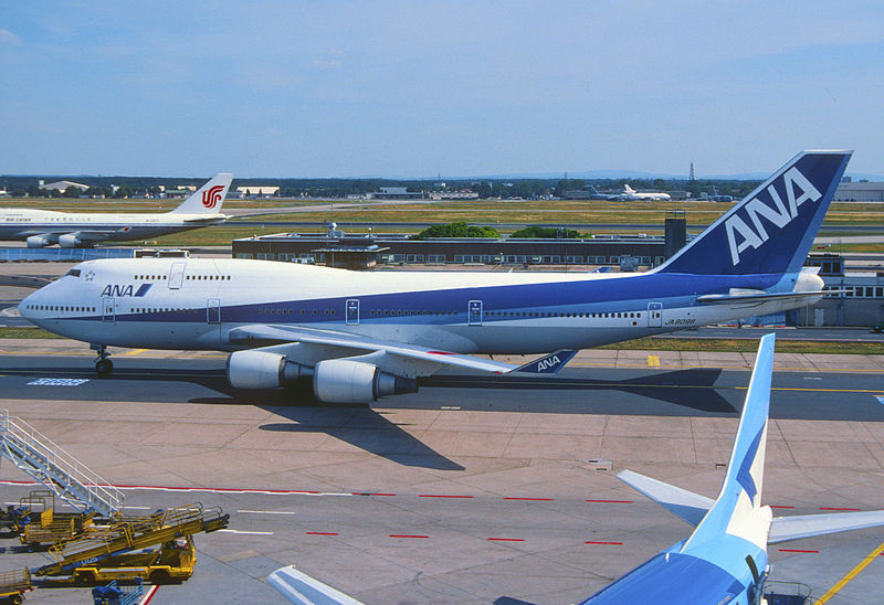 File:303am - ANA Boeing 747-400; JA8098@FRA;26.06.2004 (8102492357).jpg