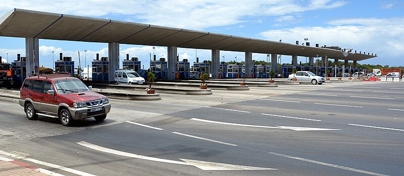 File:A1 Rabat-Casa tollstation.jpg