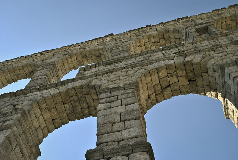 File:Acueducto Segovia 1.jpg