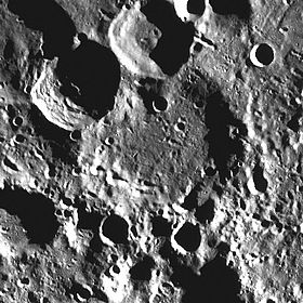 A cikk szemléltető képe Alekhin (kráter)