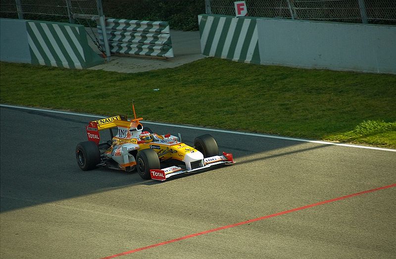 File:Alonso Barcelona 2009.jpg