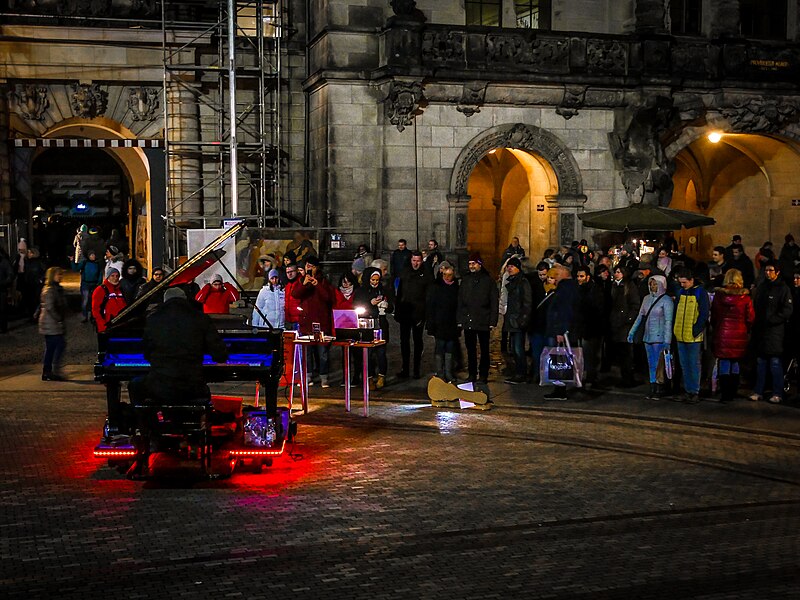 File:Arne Schmitt am 1. Dezember 2018 in Dresden.jpg