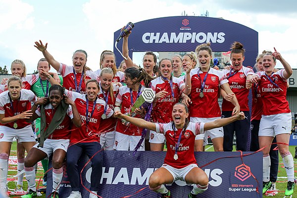 Arsenal players celebrate winning the 2018–19 FA WSL title