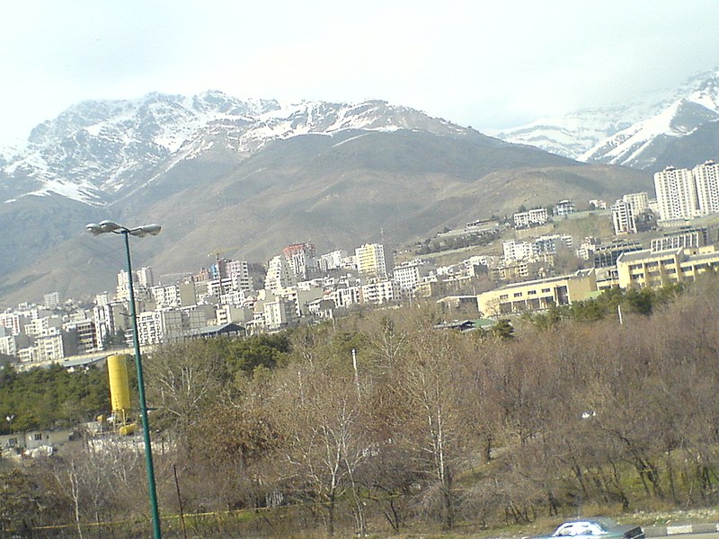 File:Arteah Highway, Tehran, march,2010 - panoramio (5).jpg