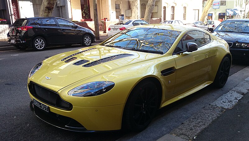 File:Aston Martin V12 Vantage S (14885081852).jpg