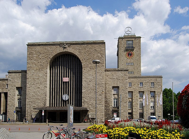 File:Bahnhofsturm Stuttgart 2010.JPG