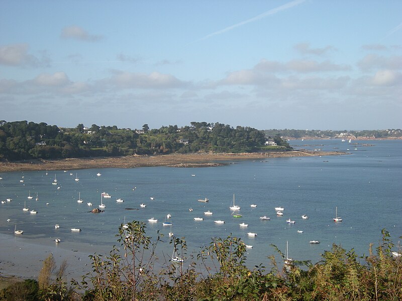 File:Baie de Launay 1.JPG