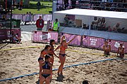 Deutsch: Beachhandball bei den Olympischen Jugendspielen 2018; Tag 3, 10. Oktober 2018; Mädchen, Vorrunde, Gruppe B - Niederlande-Argentinien 2:0 English: Beach handball at the 2018 Summer Youth Olympics at 10 October 2018 – Girls Preliminary Round Group B‎ – Netherlands-Argentina 2:0