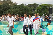 Deutsch: Beachvolleyball bei den Olympischen Jugendspielen 2018; Tag 11, 17. Oktober 2018; Mädchen, Medaillenzeremonie - Gold: Russland (Maria Woronina & Maria Botscharow), Silber: Italien (Claudia Scampoli & Nicol Bertozzi), Bronze: Norwegen (Emilie Olimstad & Frida Berntsen) English: Beach volleyball at the 2018 Summer Youth Olympics at 17 October 2018 – Girls Victory ceremony - Gold: Russia (Maria Voronina & Maria Bocharov), Silber: Italy (Claudia Scampoli & Nicol Bertozzi), Bronze: Norway (Emilie Olimstad & Frida Berntsen)