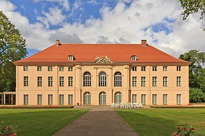 Schloss Schönhausen de estilo barroco em Berlim. (definição 3 108 × 2 072)