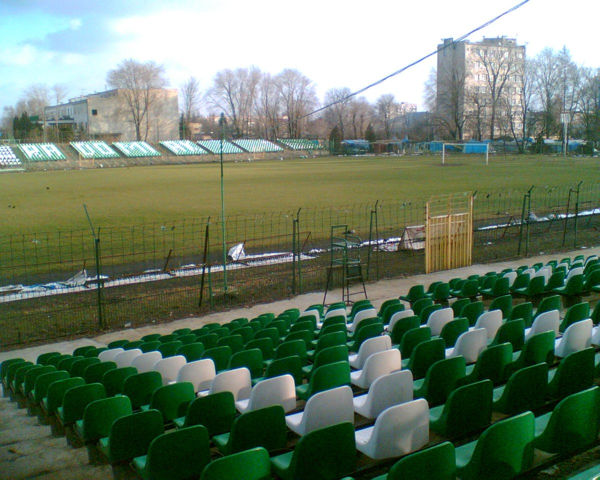 Зеленый стадион. Зеленый стадион Могилев. Стадионы зеленого цвета. Зеленый стадион экологический. Стадион с зелеными шарфами.