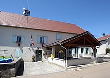 Ang Town Hall sa Bie-des-Maisons