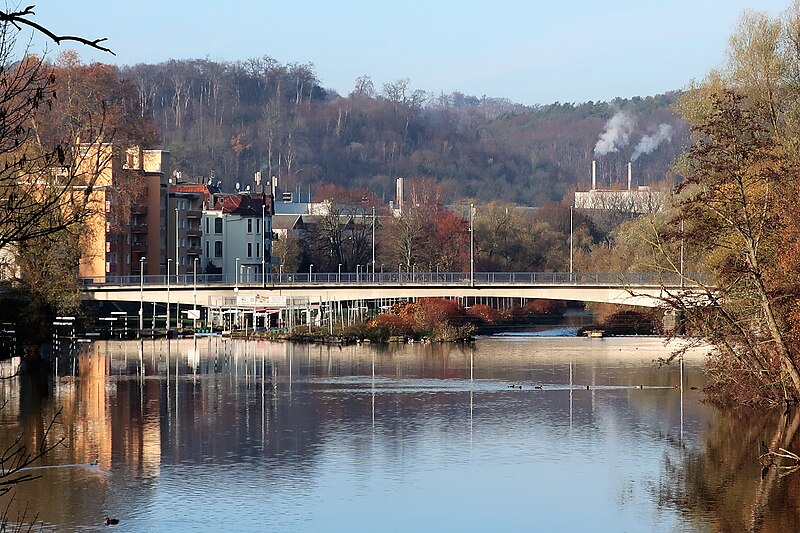 File:Blick auf die Stennertbrücke.jpg