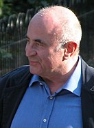 Bob Hoskins-1 (cropped).jpg