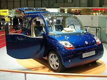 La Blue Car, prototype de la Bluecar, présentée au Salon de Genève en 2005.