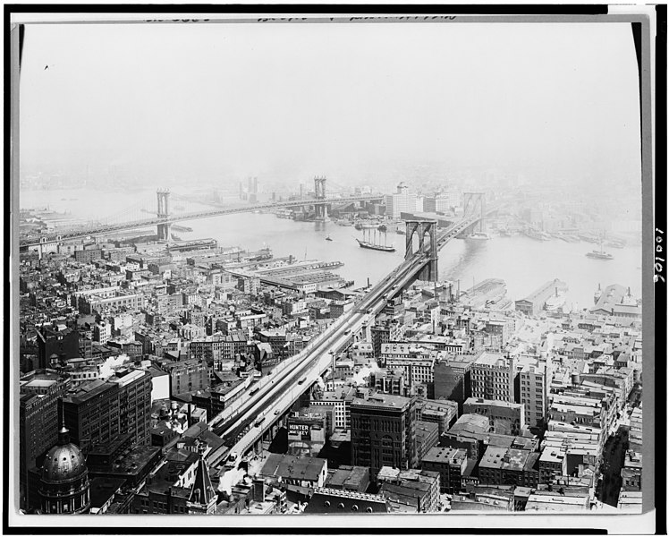 File:Brooklyn and Manhattan bridges LCCN90710124.jpg