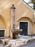 Brunnen in einem Innenhof