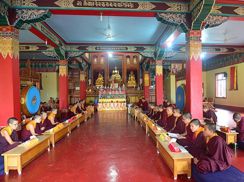 File:Buddhist nuns in temple at Byalakuppe.jpg