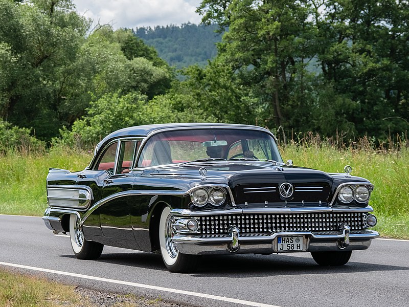 File:Buick Special 40 Oldtimertreffen Ebern 2019 6200282.jpg