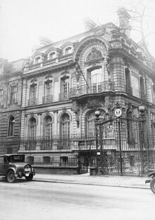 Embassy building on Bendlerstrasse [de], 1928 Bundesarchiv Bild 146-1998-010-24, Berlin, Amerikanische Botschaft.jpg