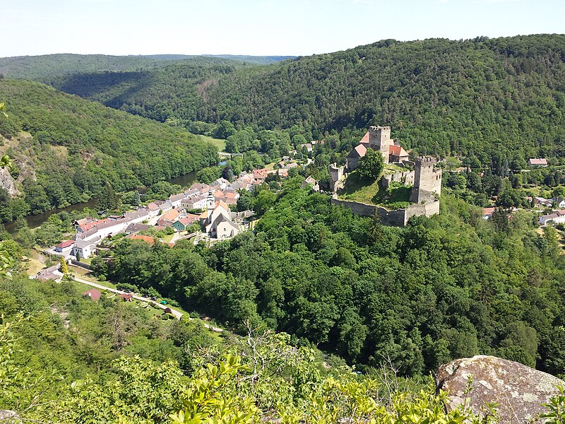 File:Burg Hardegg sl1.jpg