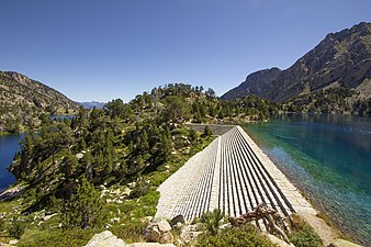 Presa de l'estany Negre de Peguera